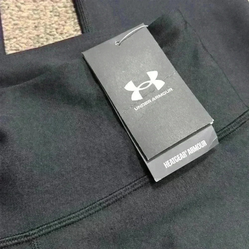 NWT Under Armour Women's No-Slip Waistband Compression High Rise Ankle Leggings - Picture 8 of 8